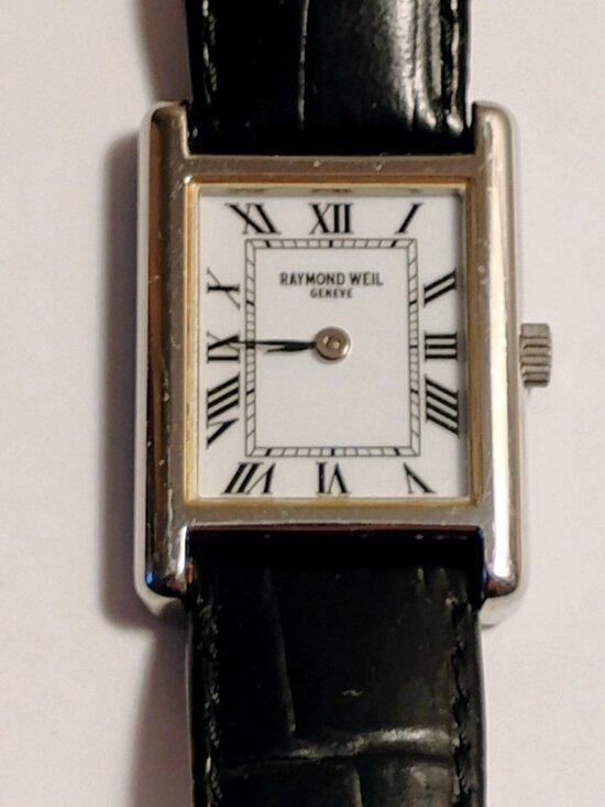 Ladies Raymond Weil Tank Watch 5766 Excellent Condition New Battery Original Box main image 12